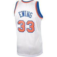 Load image into Gallery viewer, 33 - Patrick Ewing New York Knicks Mitchell &amp; Ness Hardwood Classics Platinum Swingman Jersey - White