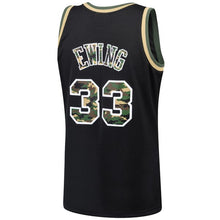 Load image into Gallery viewer, 33 - Men&#39;s Mitchell &amp; Ness Patrick Ewing Black New York Knicks Straight Fire Camo Swingman Jersey - Black